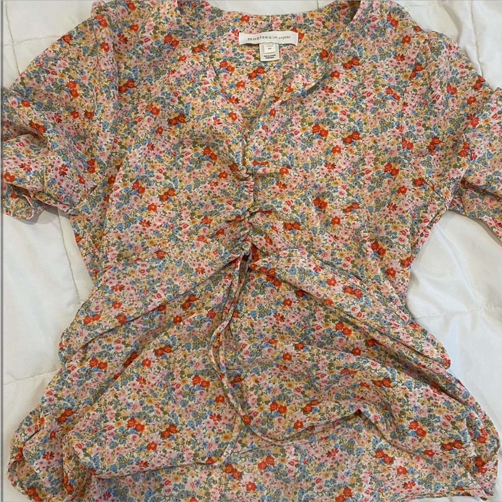 Monteau Multicolor Floral Blouse